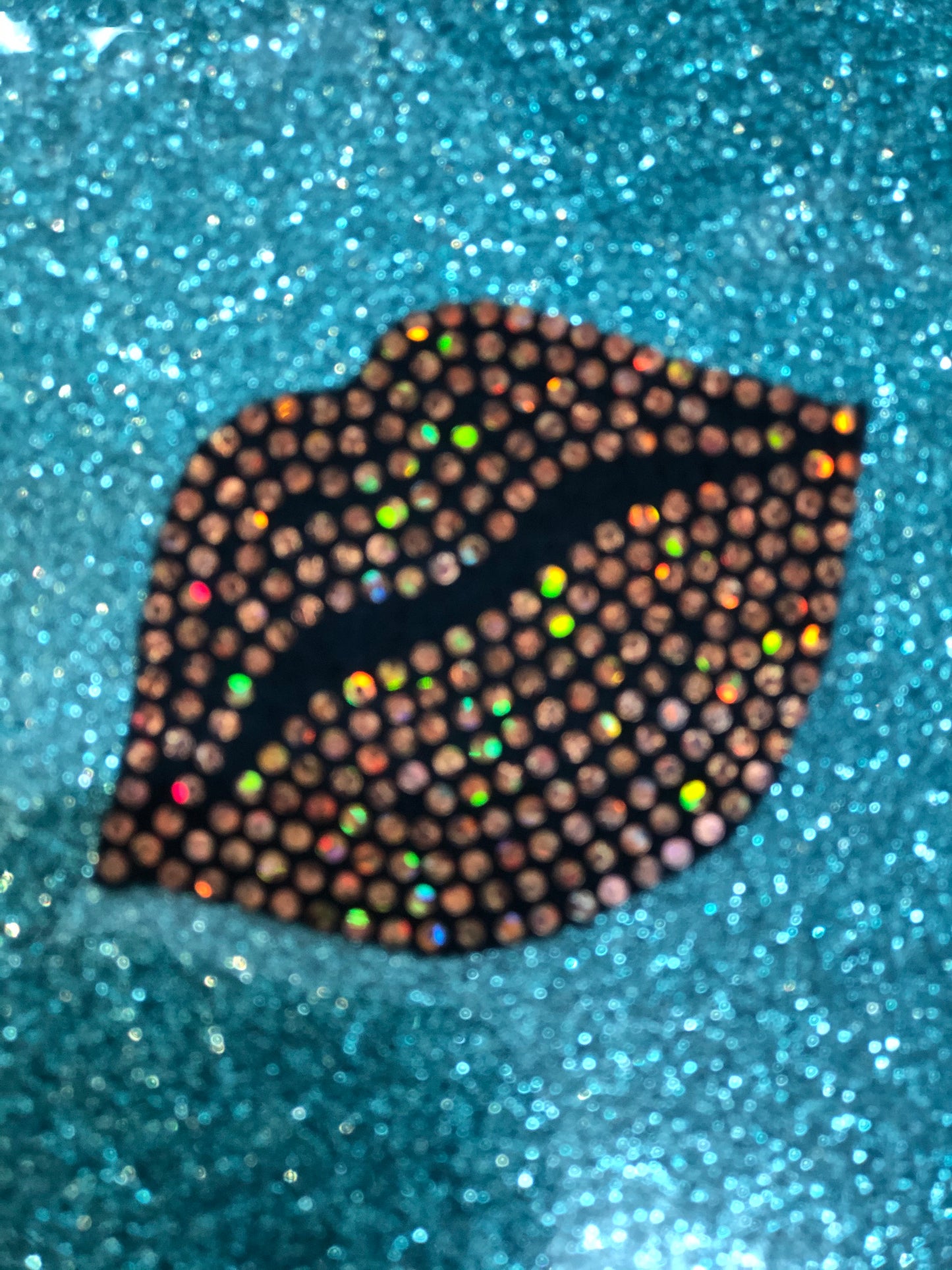 KISS LIPS BLING PATCH